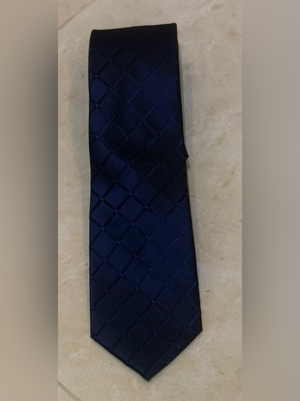 Hisdern Classic Men's Navy Blue Geometric Silk Tie